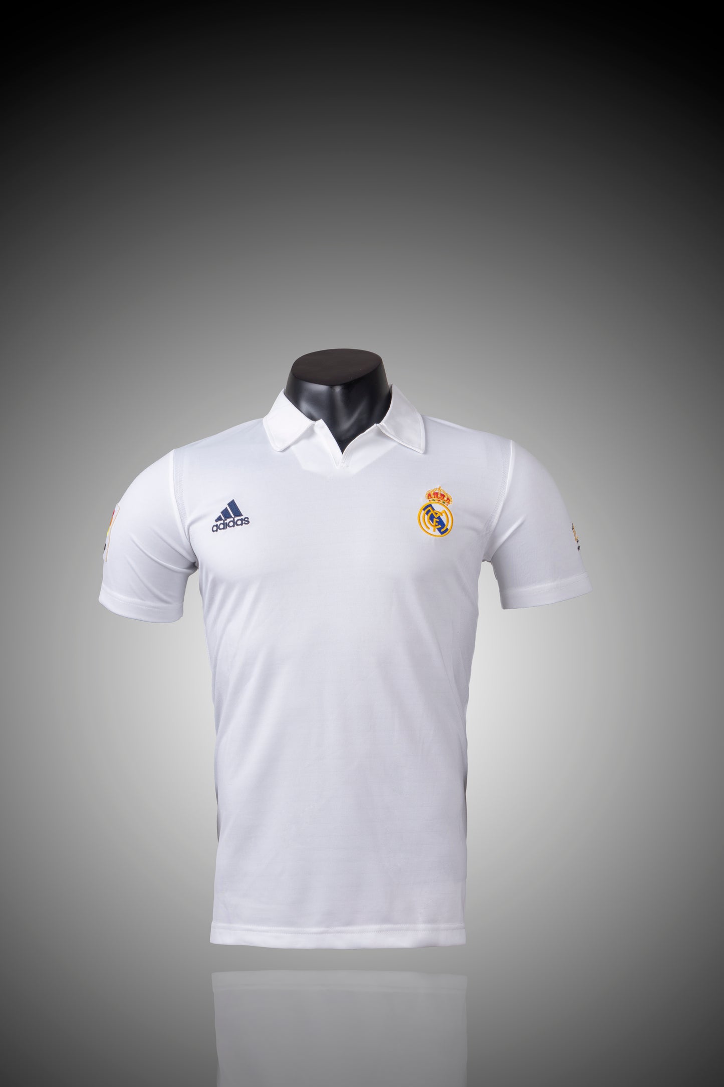 2002 / 03 season Real Madrid home