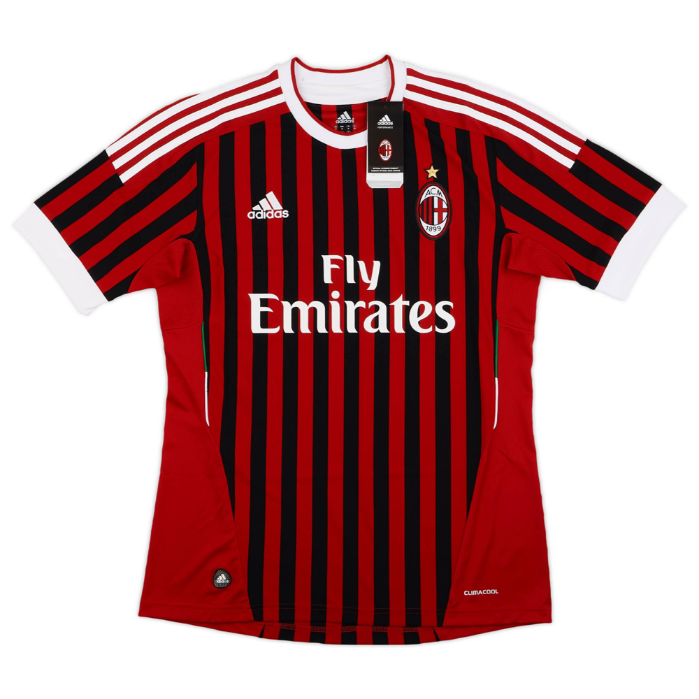 2011-12-ac-milan-1a-equipaci-n-5588