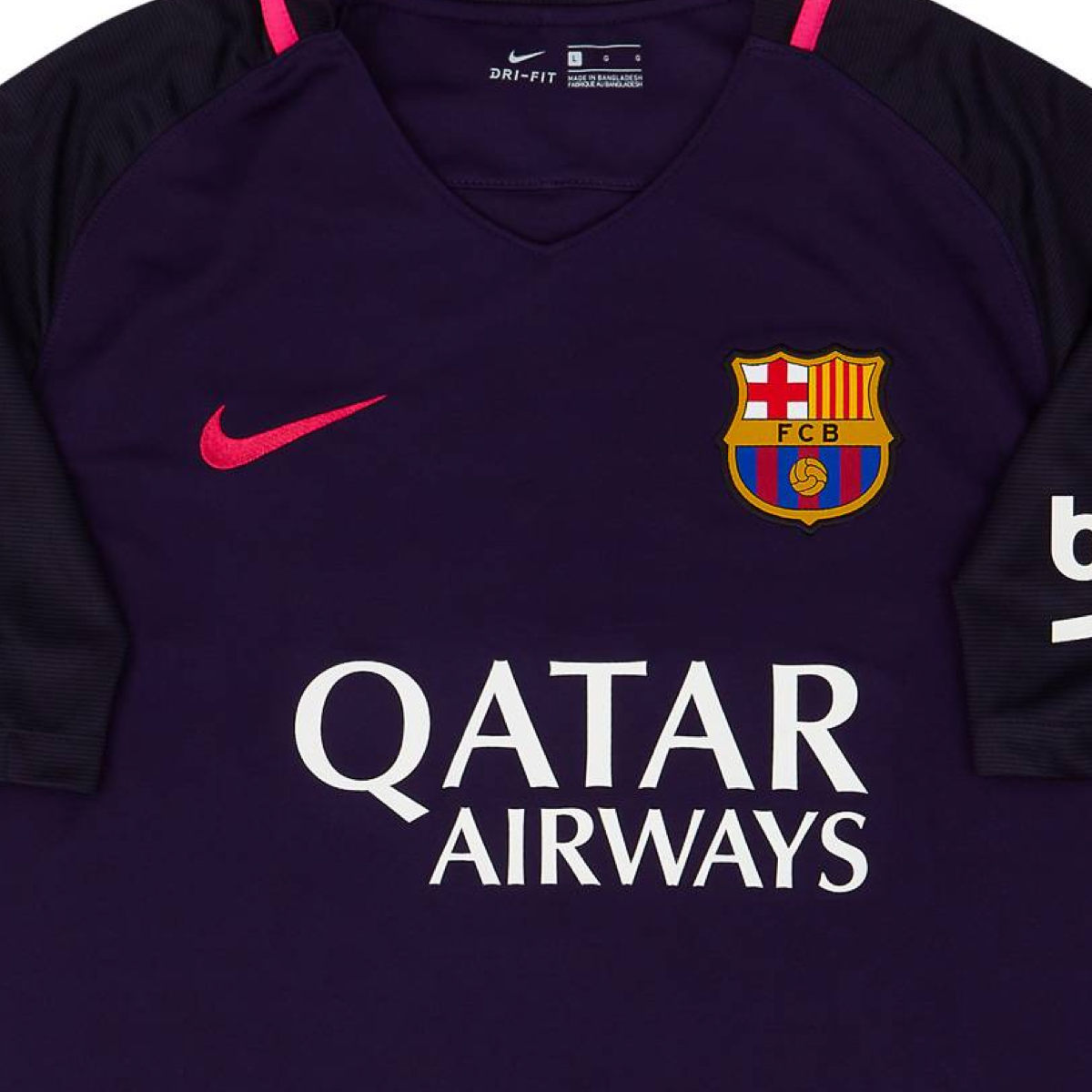 2016-17-fc-barcelona-2a-equipaci-n-7924