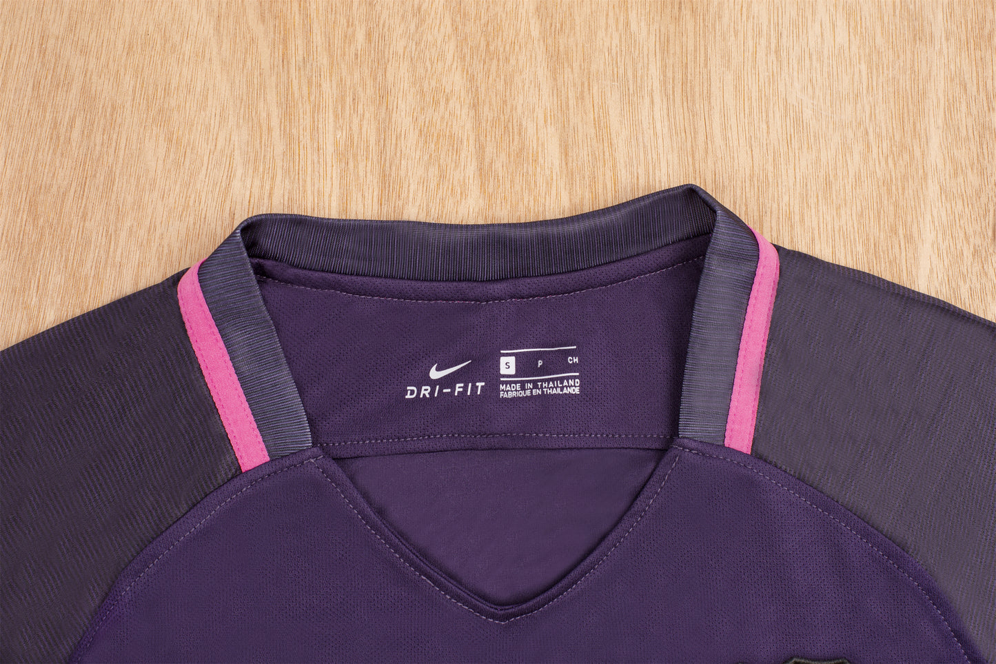 16/17 Barcelona away