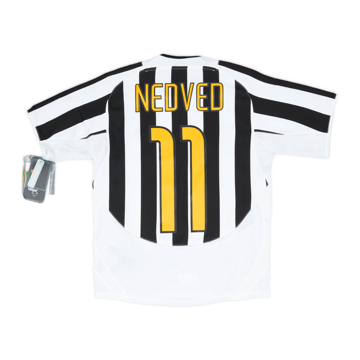 2003-04-juventus-fc-1a-equipaci-n-6257