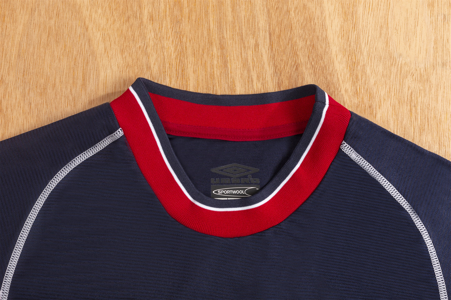 00 01 Manchester United's second away game