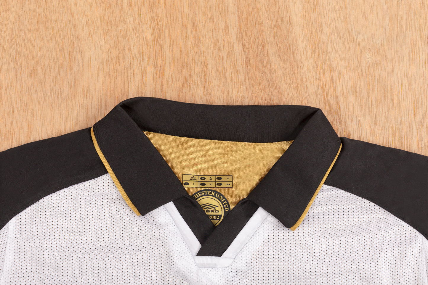 00 01 Manchester United Centennial Edition Short Sleeve