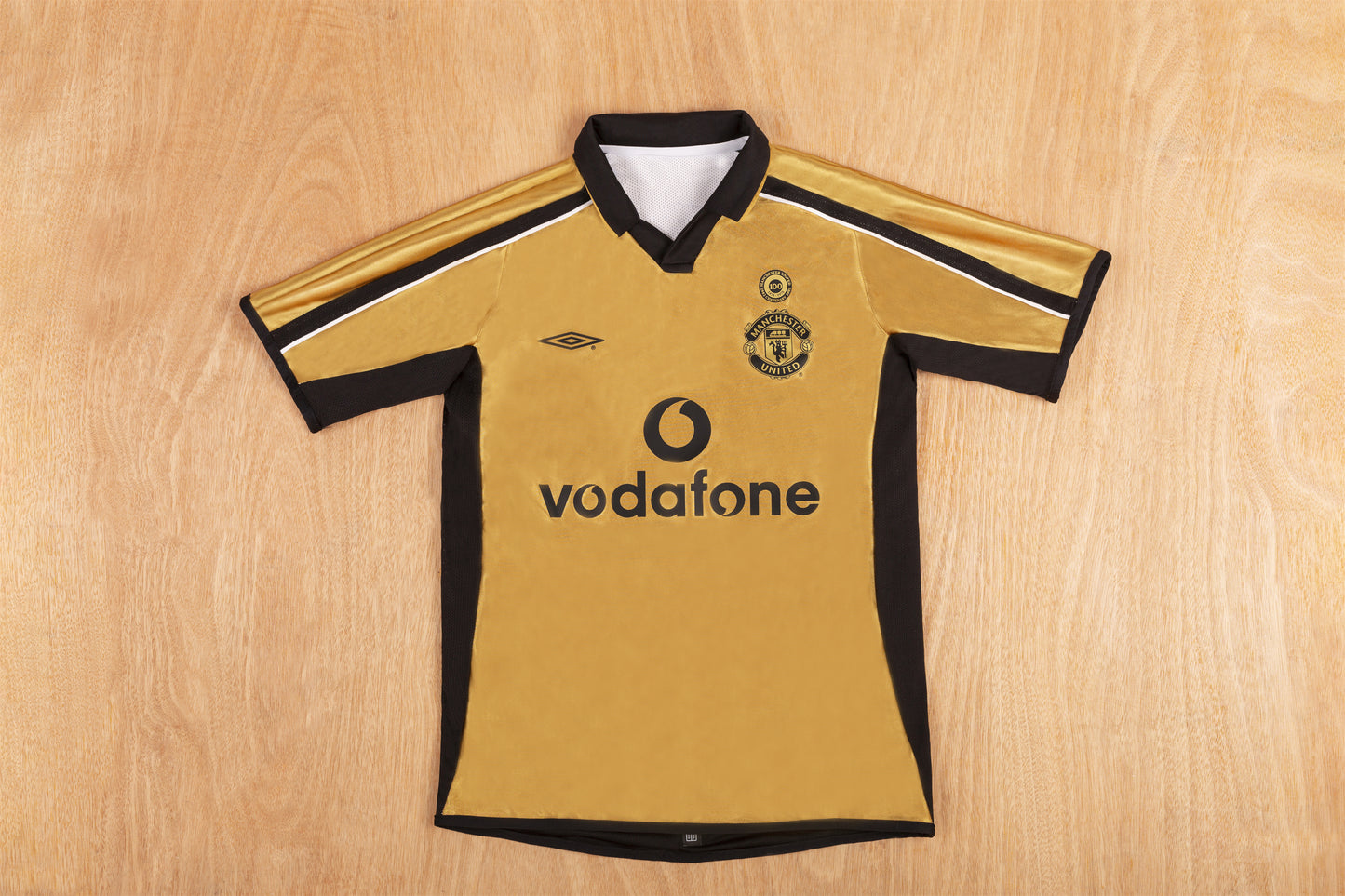 00 01 Manchester United Centennial Edition Short Sleeve