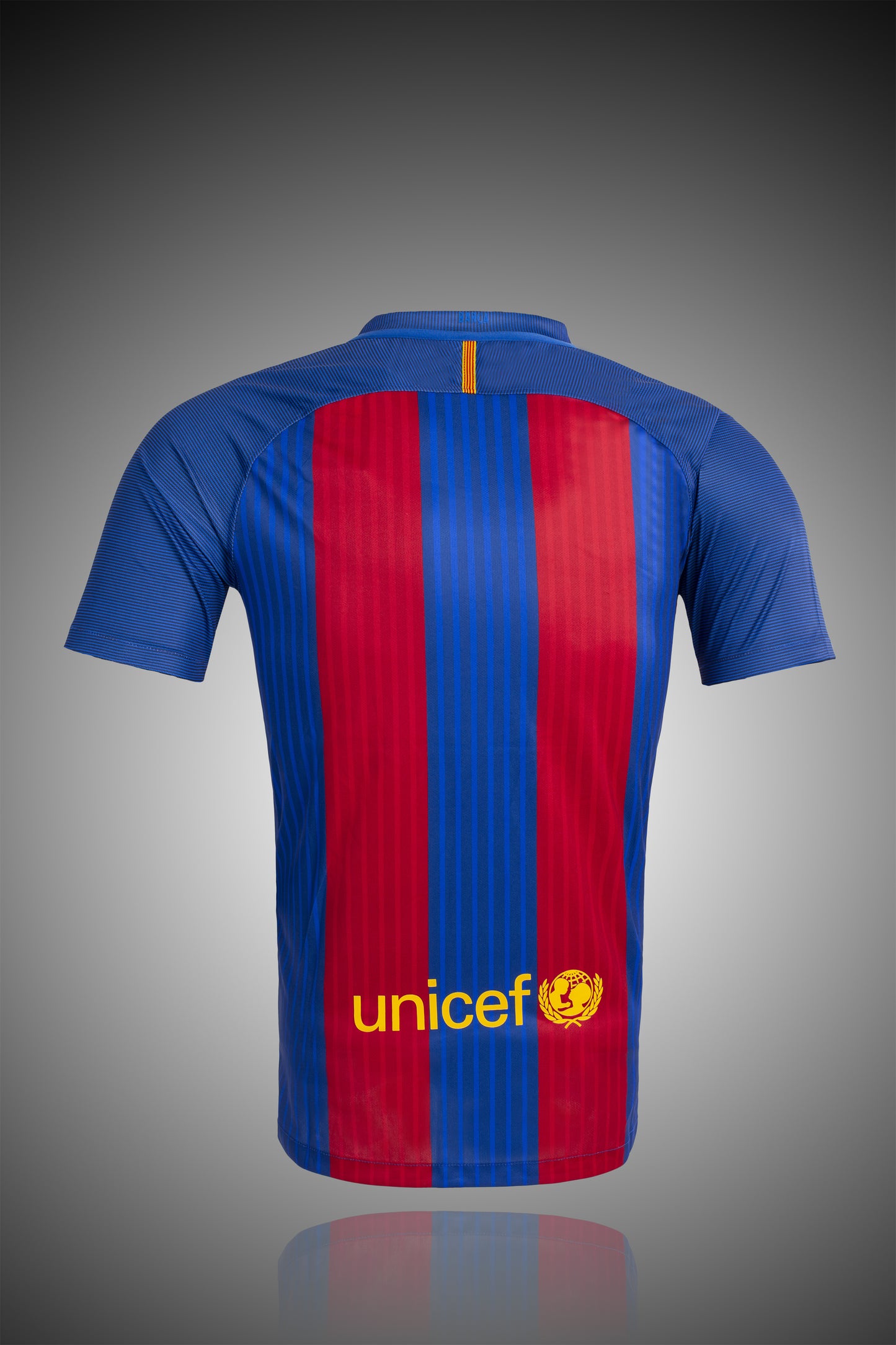 16/17 Barcelona home