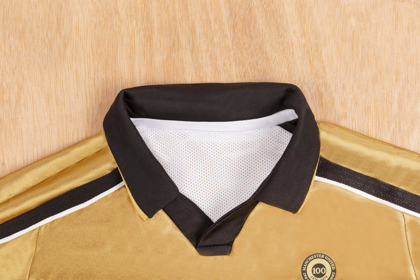 00 01 Manchester United Centennial Edition Short Sleeve