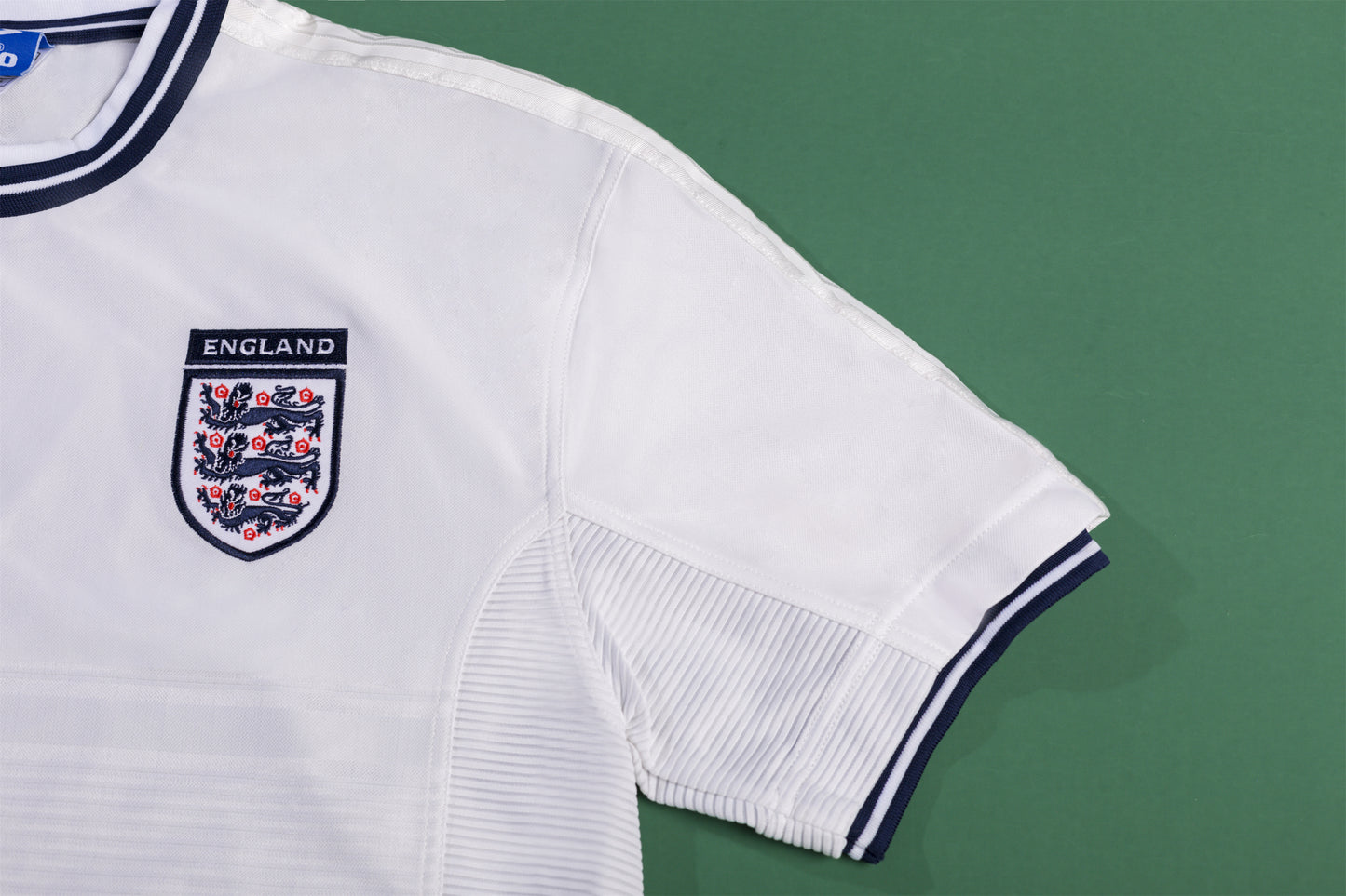 2000 England home