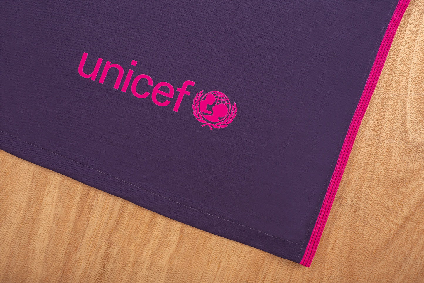 16/17 Barcelona away