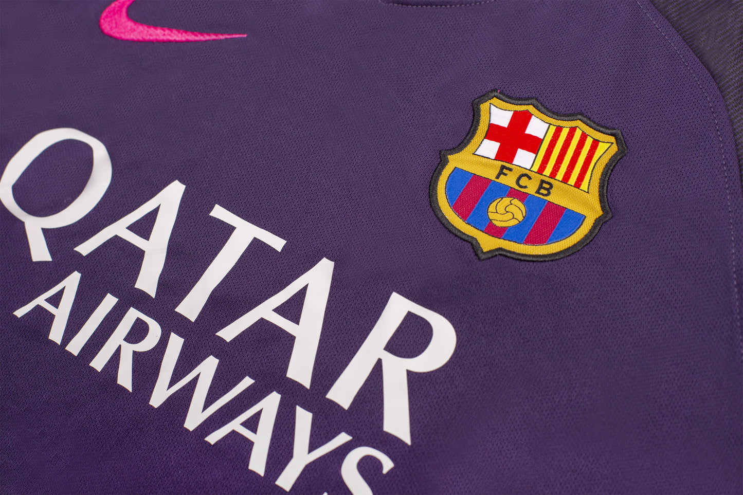 16/17 Barcelona away
