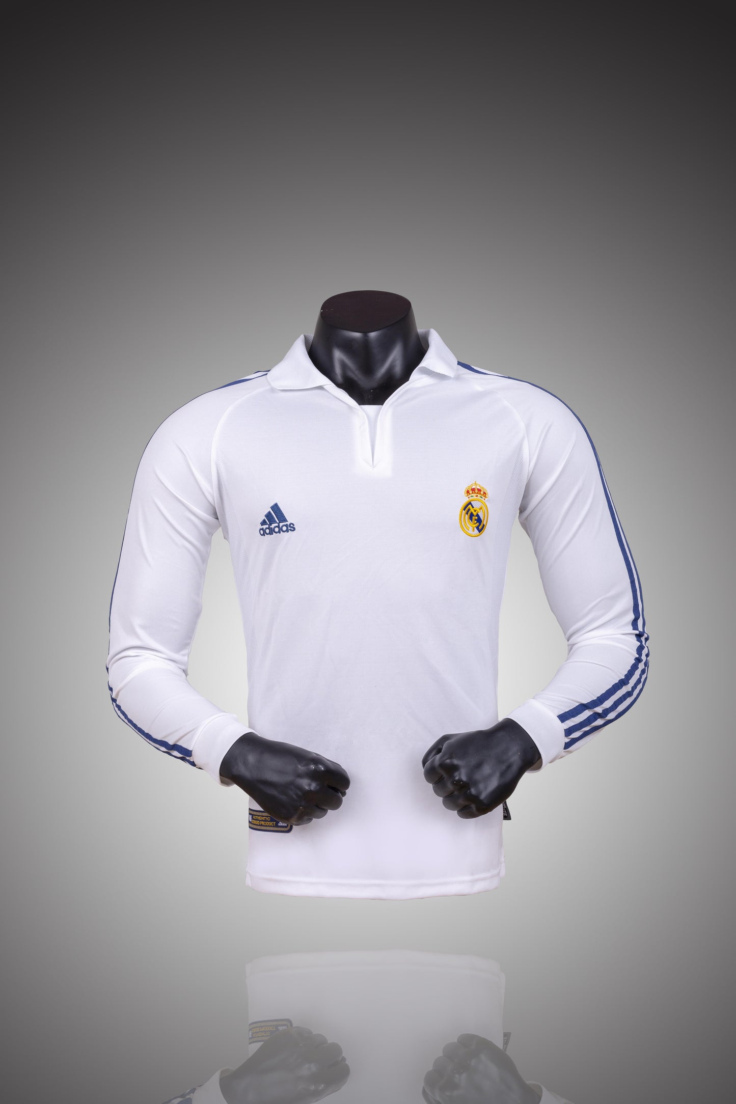 01 / 02 Real Madrid home long sleeve