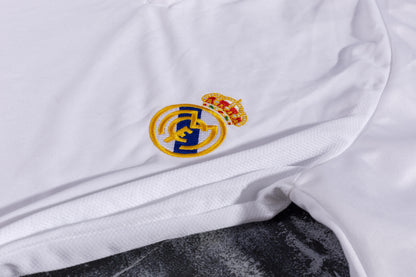 01 / 02 Real Madrid home long sleeve