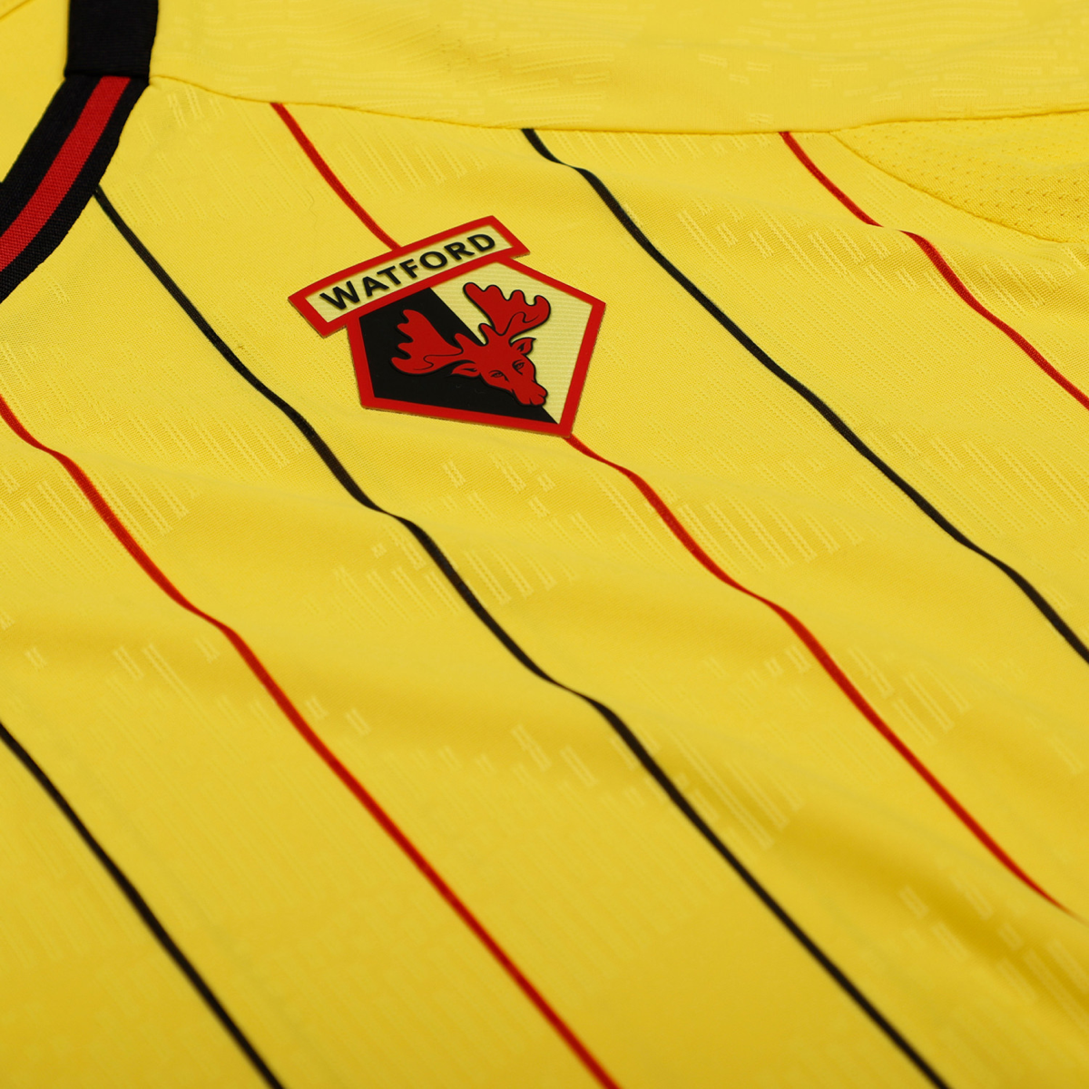 2024-25-watford-fc-1a-equipaci-n-2041