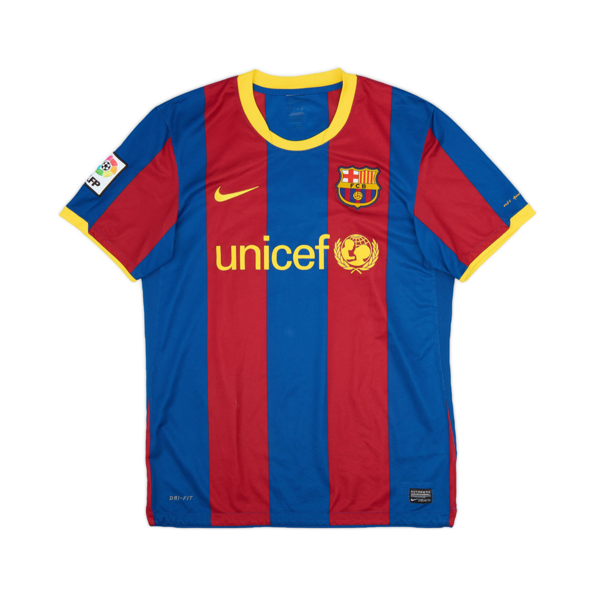 2010-11-fc-barcelona-1a-equipaci-n-2209