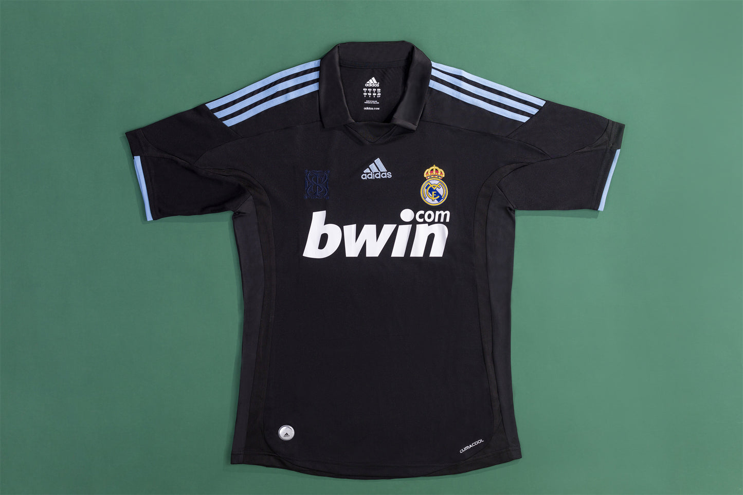 09 / 10 Real Madrid away