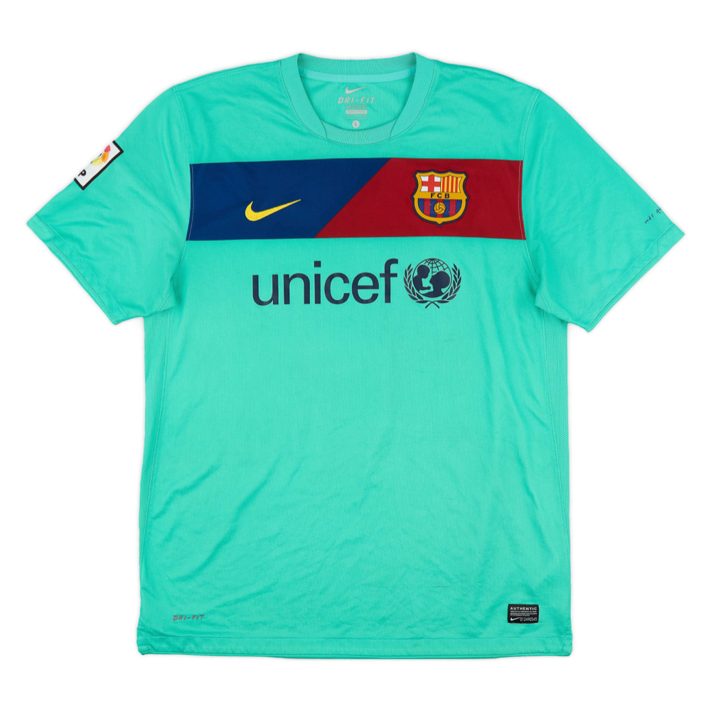 2010-11-fc-barcelona-2a-equipaci-n-4158
