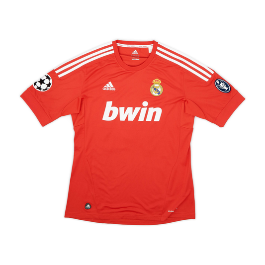 2011-12-real-madrid-cf-3a-equipaci-n-8716