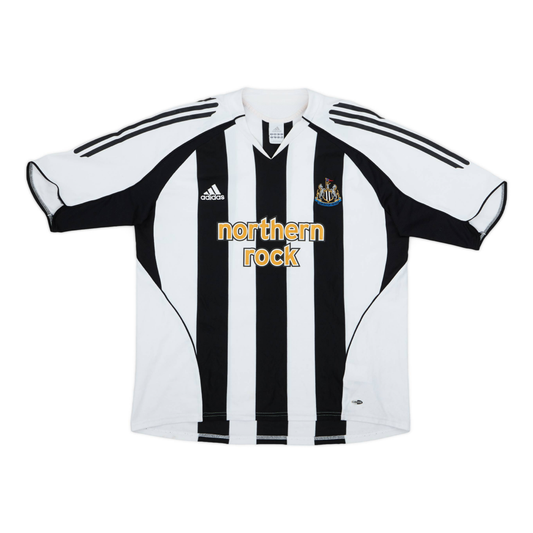 2005-07-newcastle-united-fc-1a-equipaci-n-6914