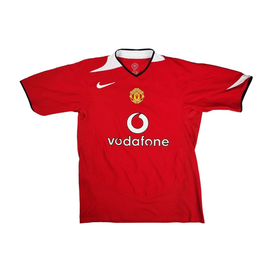 2004-06-manchester-united-fc-1a-equipaci-n-9351