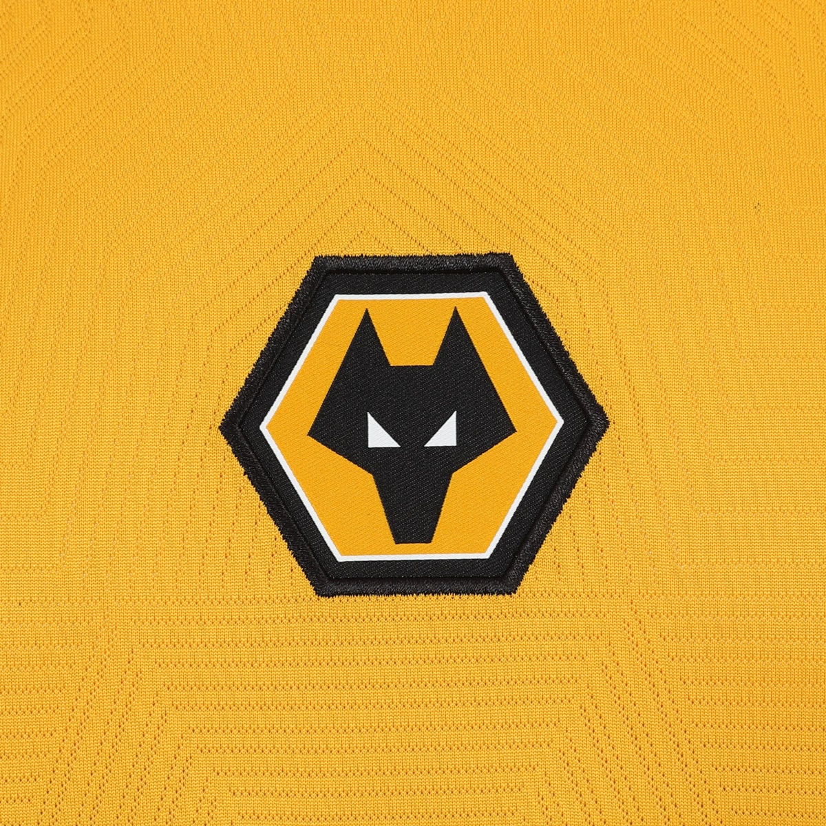 2024-25-wolverhampton-wanderers-fc-1a-equipaci-n-1068