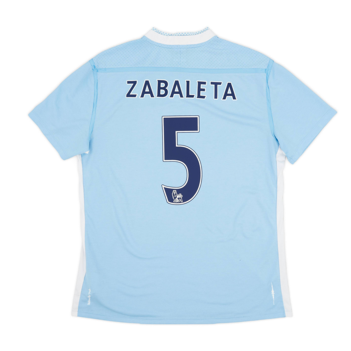 2011-12-manchester-city-fc-1a-equipaci-n-8084