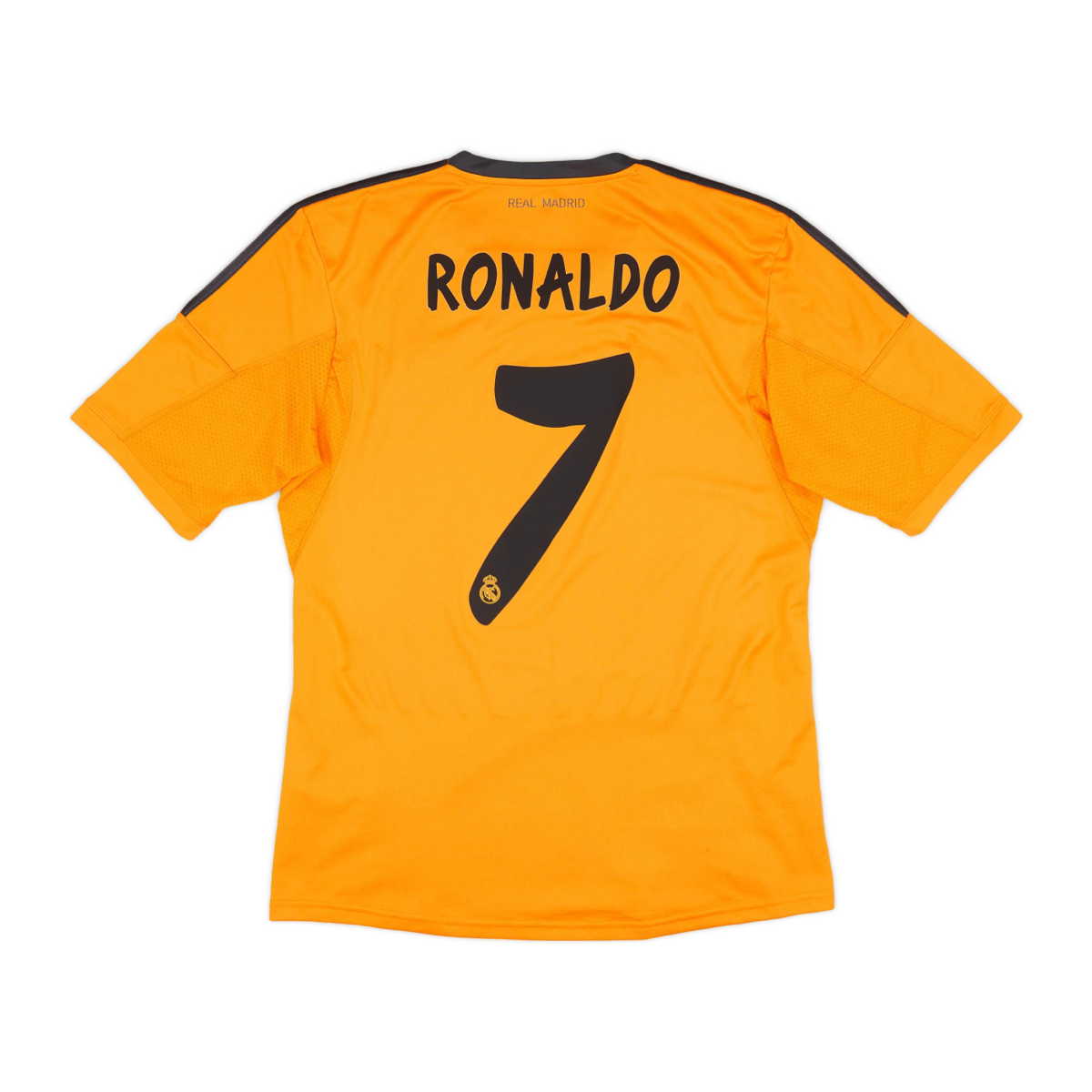 2013-14-real-madrid-cf-3a-equipaci-n-3741