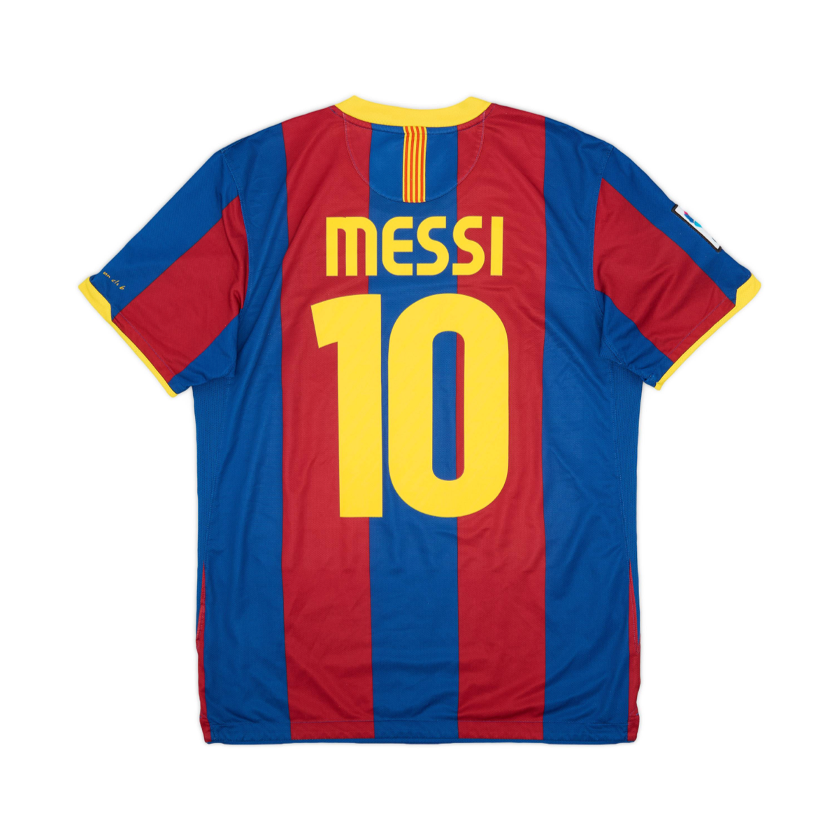 2010-11-fc-barcelona-1a-equipaci-n-2209