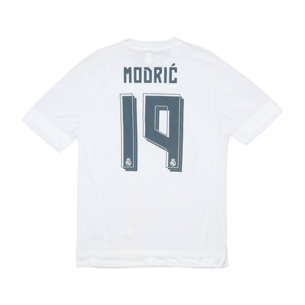 2015-16-real-madrid-cf-1a-equipaci-n-4624