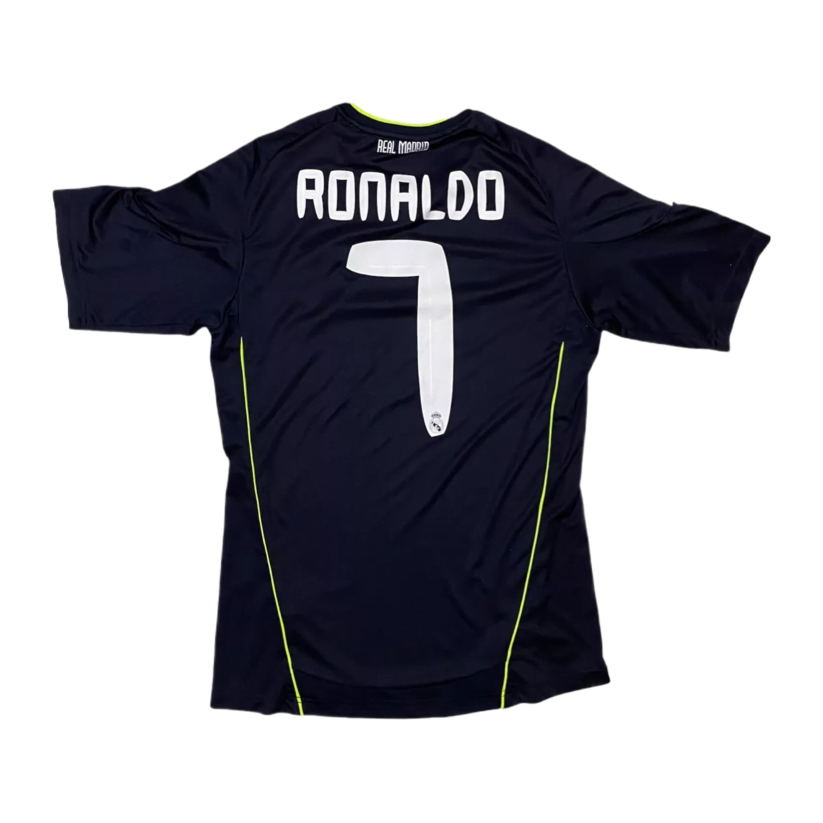 2010-11-real-madrid-cf-2a-equipaci-n-6978
