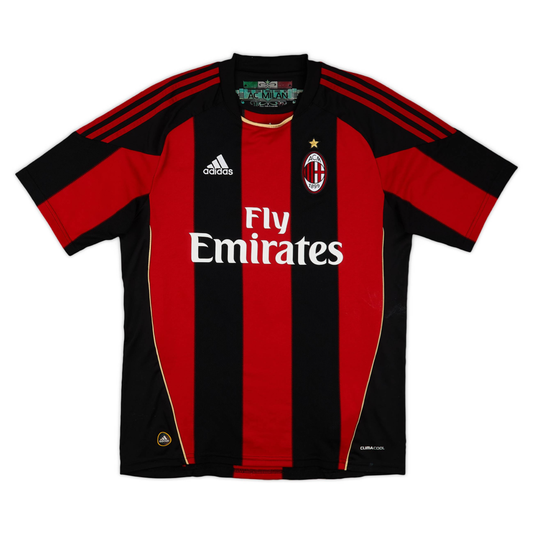 2010-11-ac-milan-1a-equipaci-n-5693