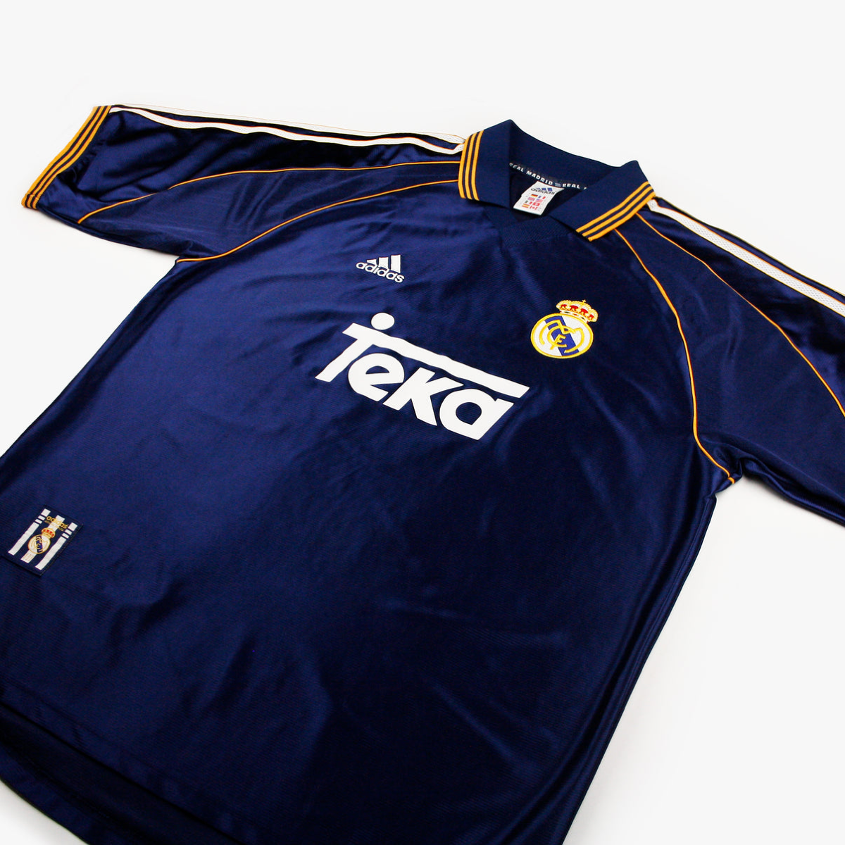 1998-00-real-madrid-cf-3a-equipaci-n-2573