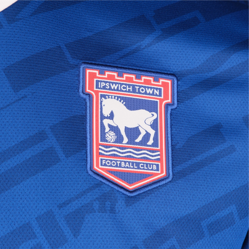 2025-26-ipswich-town-fc-1a-equipaci-n-8432