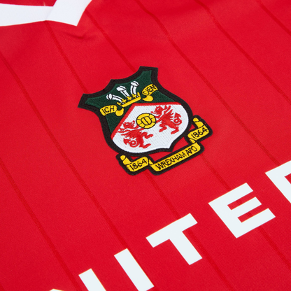 2025-26-wrexham-afc-1a-equipaci-n-590