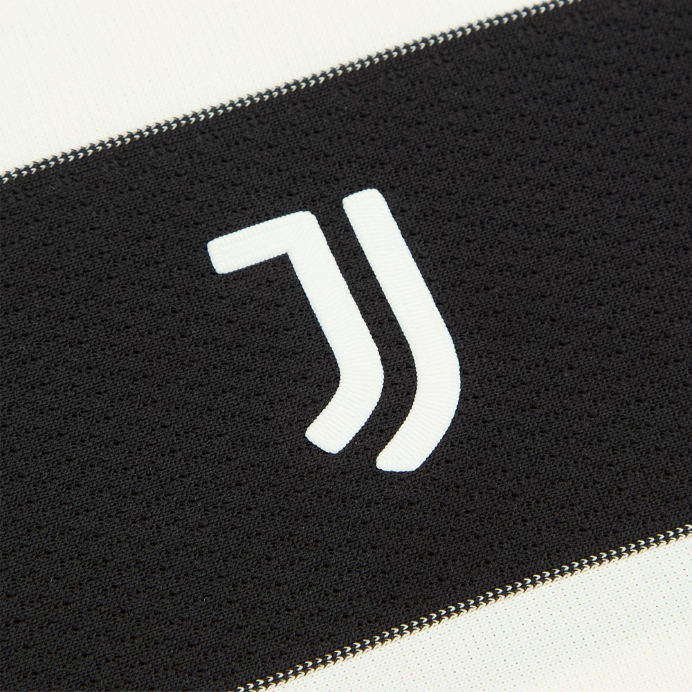 2025-26-juventus-fc-equipaci-n-edici-n-especial-9368