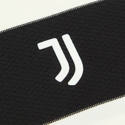2025-26-juventus-fc-equipaci-n-edici-n-especial-9368