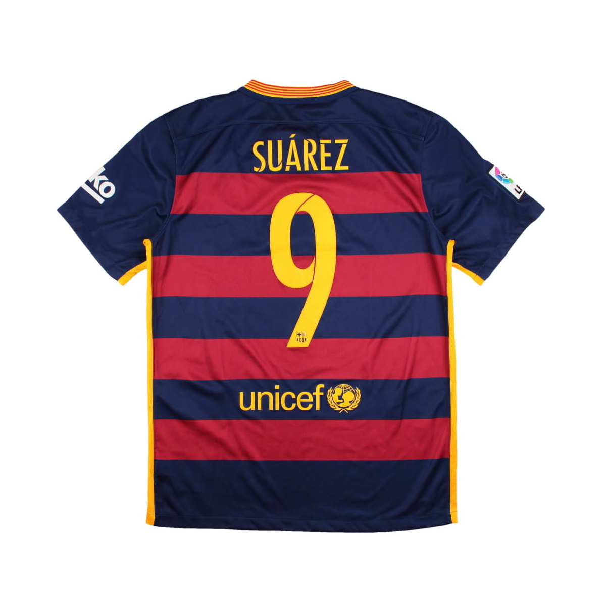 2015-16-fc-barcelona-1a-equipaci-n-174