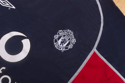 00 01 Manchester United's second away game