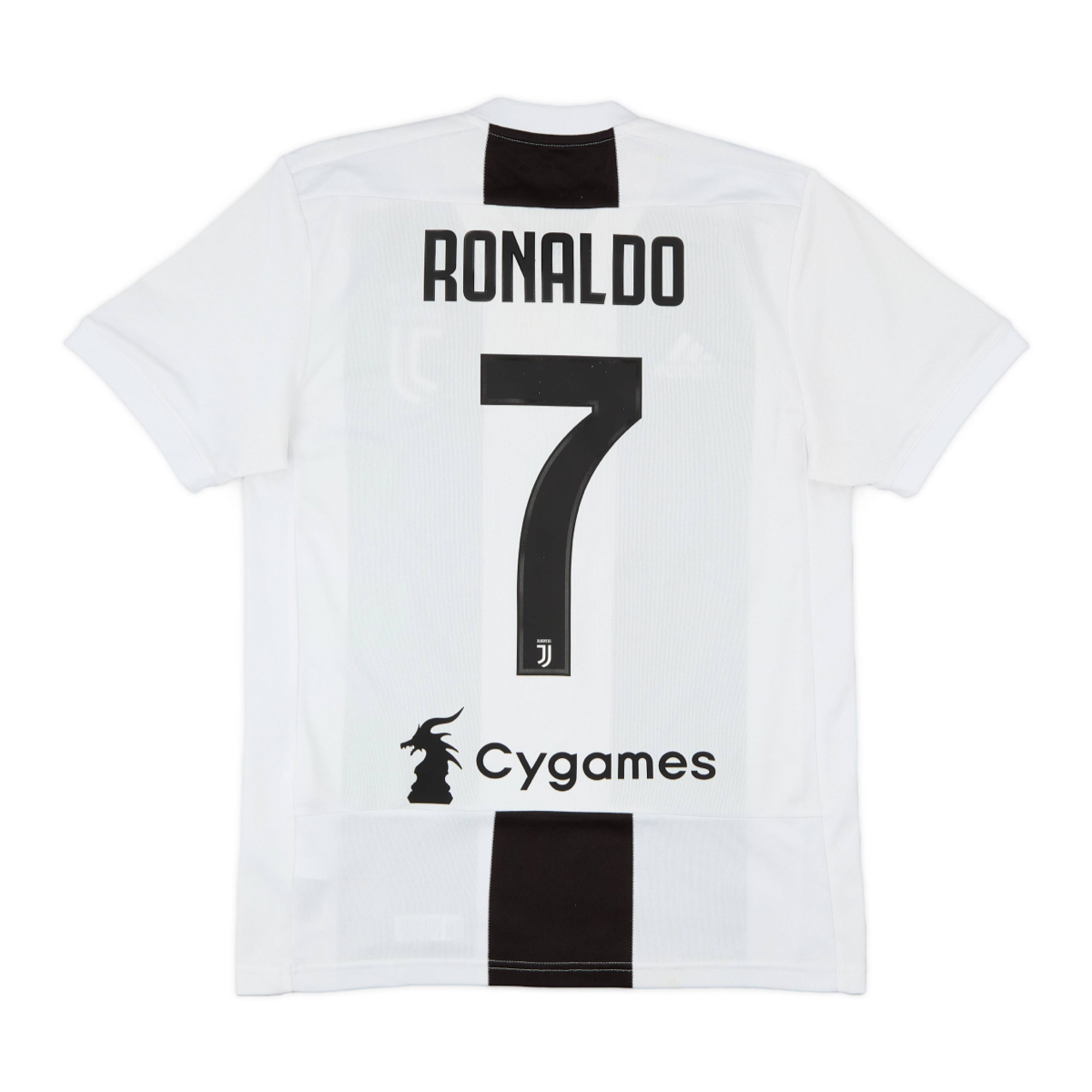 2018-19-juventus-fc-1a-equipaci-n-1621