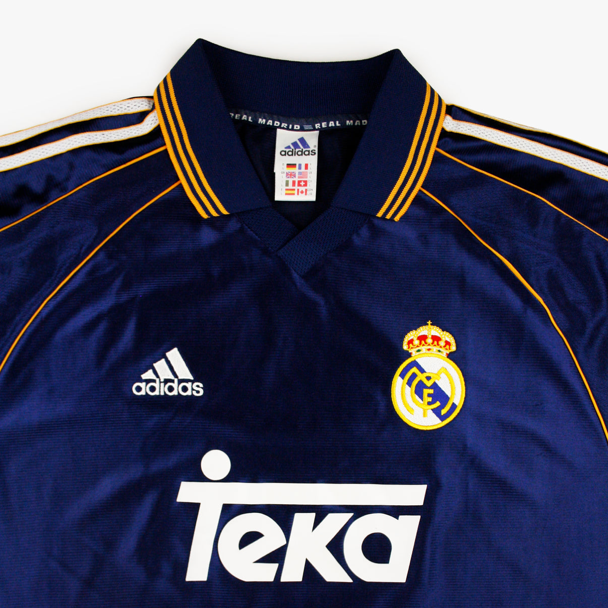 1998-00-real-madrid-cf-3a-equipaci-n-2573