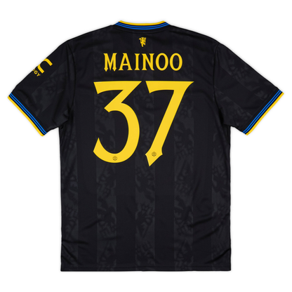 2025-26-manchester-united-fc-3a-equipaci-n-4235