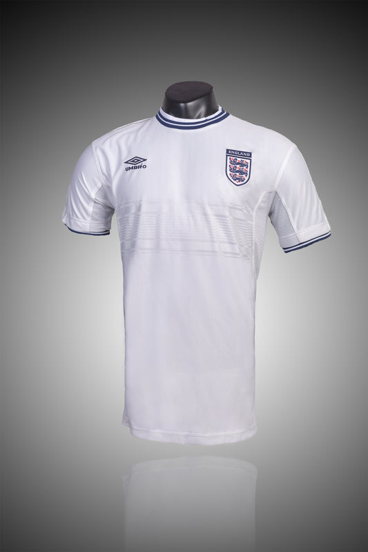 2000 England home