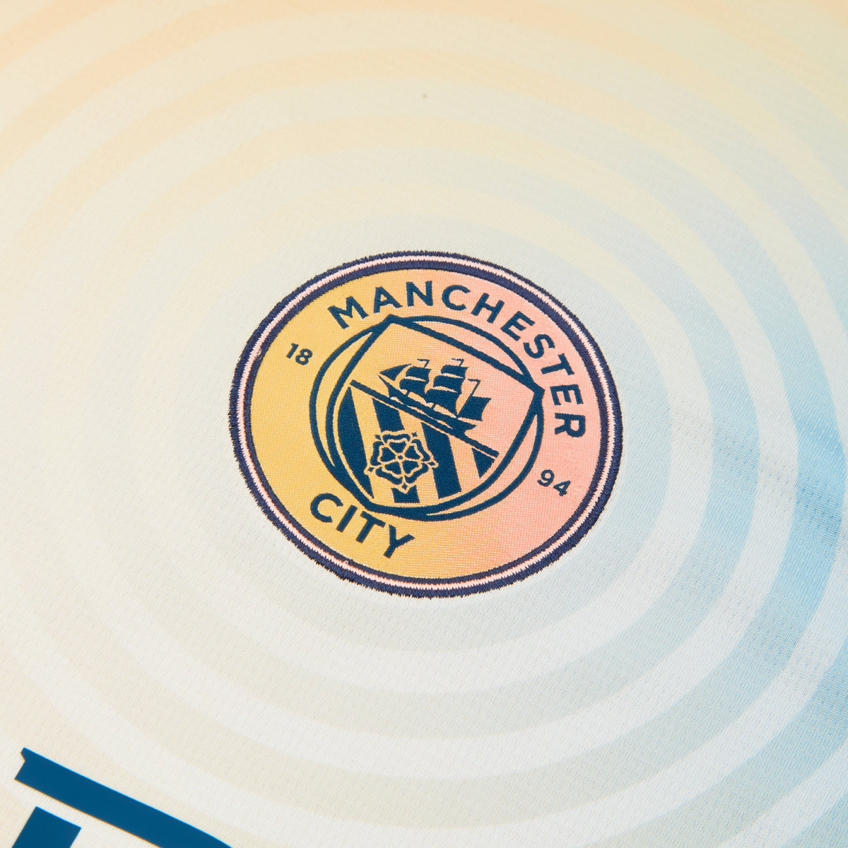 2024-25-manchester-city-fc-4a-equipaci-n-315