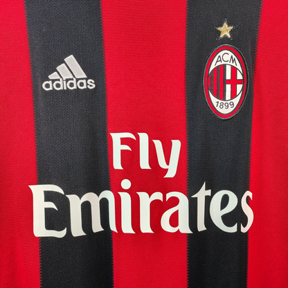 2010-11-ac-milan-1a-equipaci-n-5693