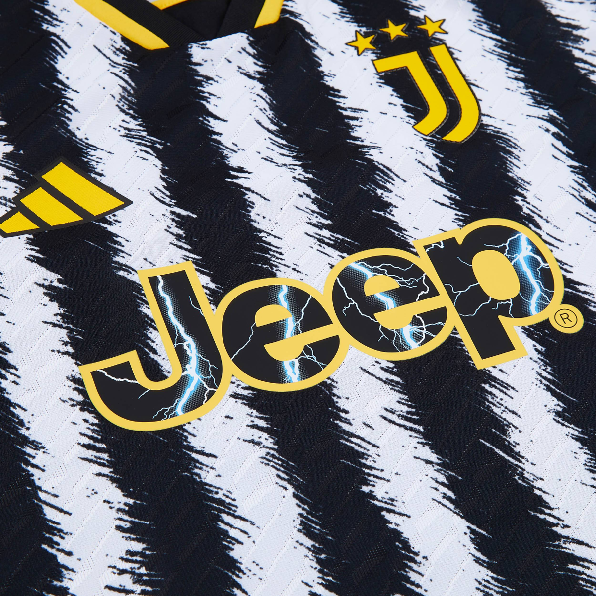 2023-24-juventus-fc-1a-equipaci-n-9728