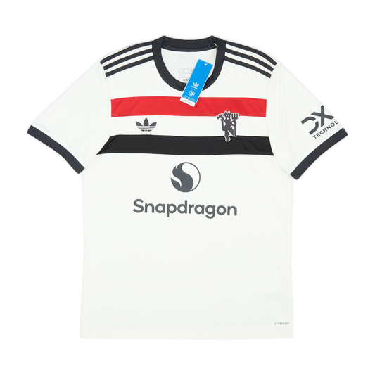2024-25-manchester-united-fc-3a-equipaci-n-320