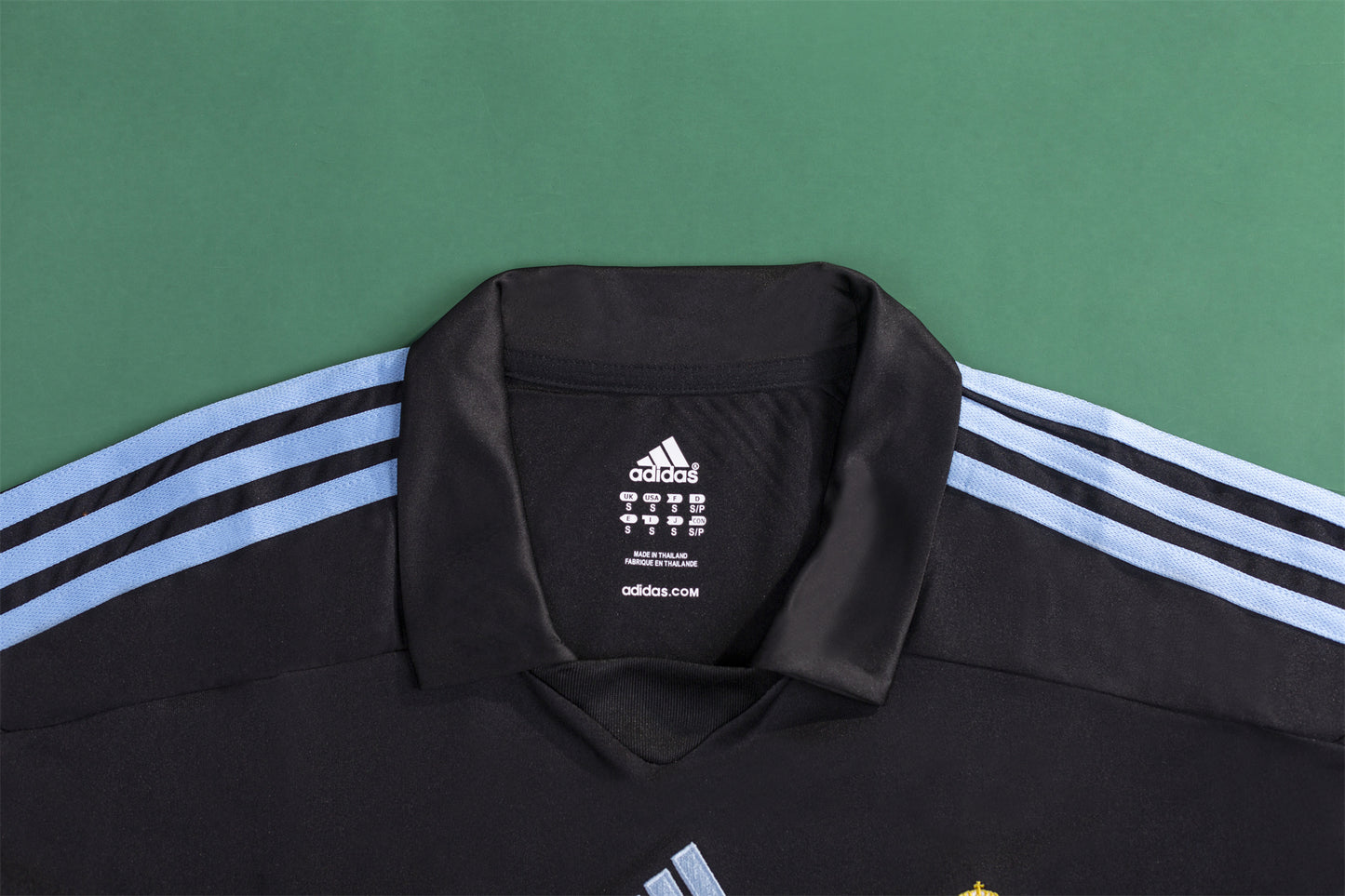 09 / 10 Real Madrid away