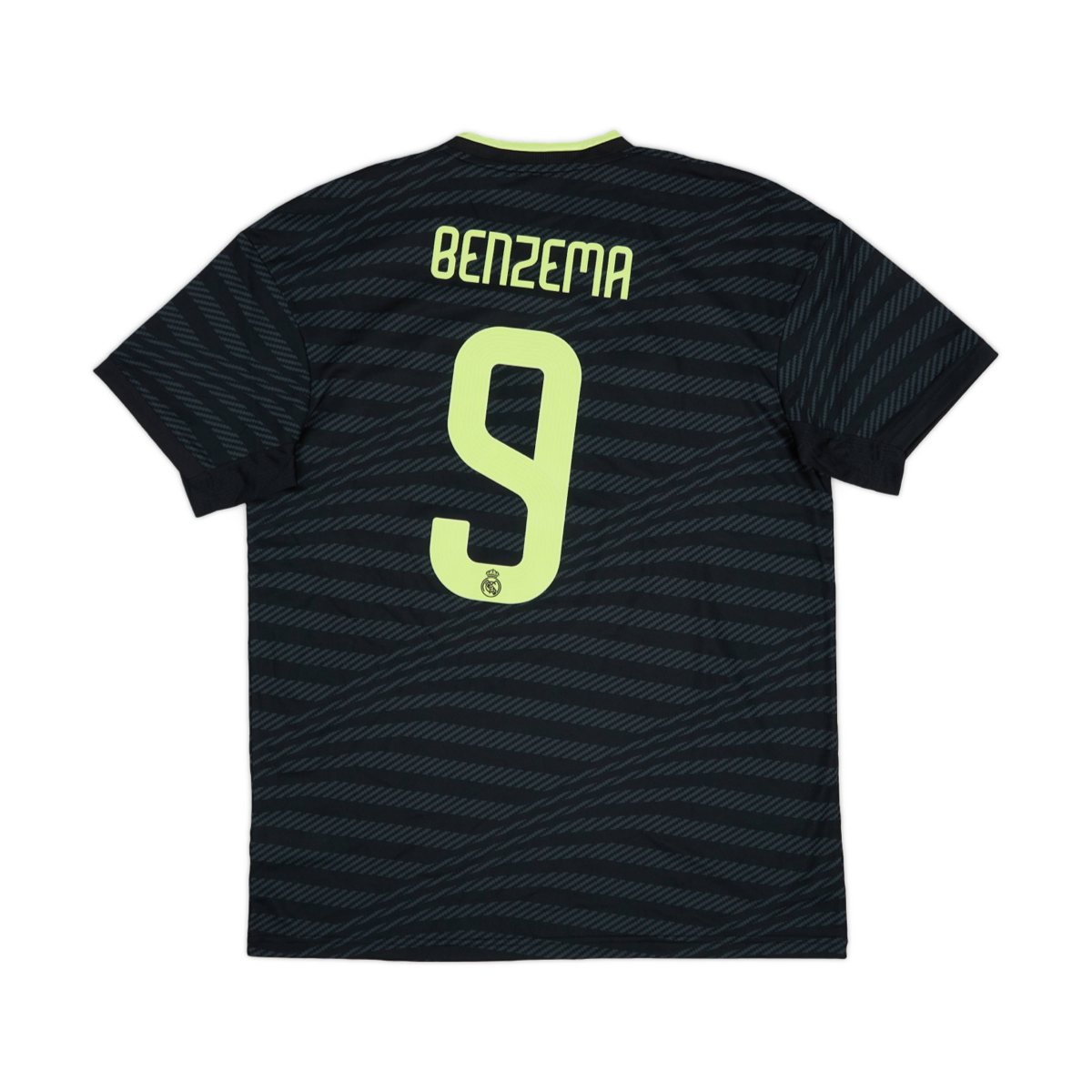 2022-23-real-madrid-cf-3a-equipaci-n-9824