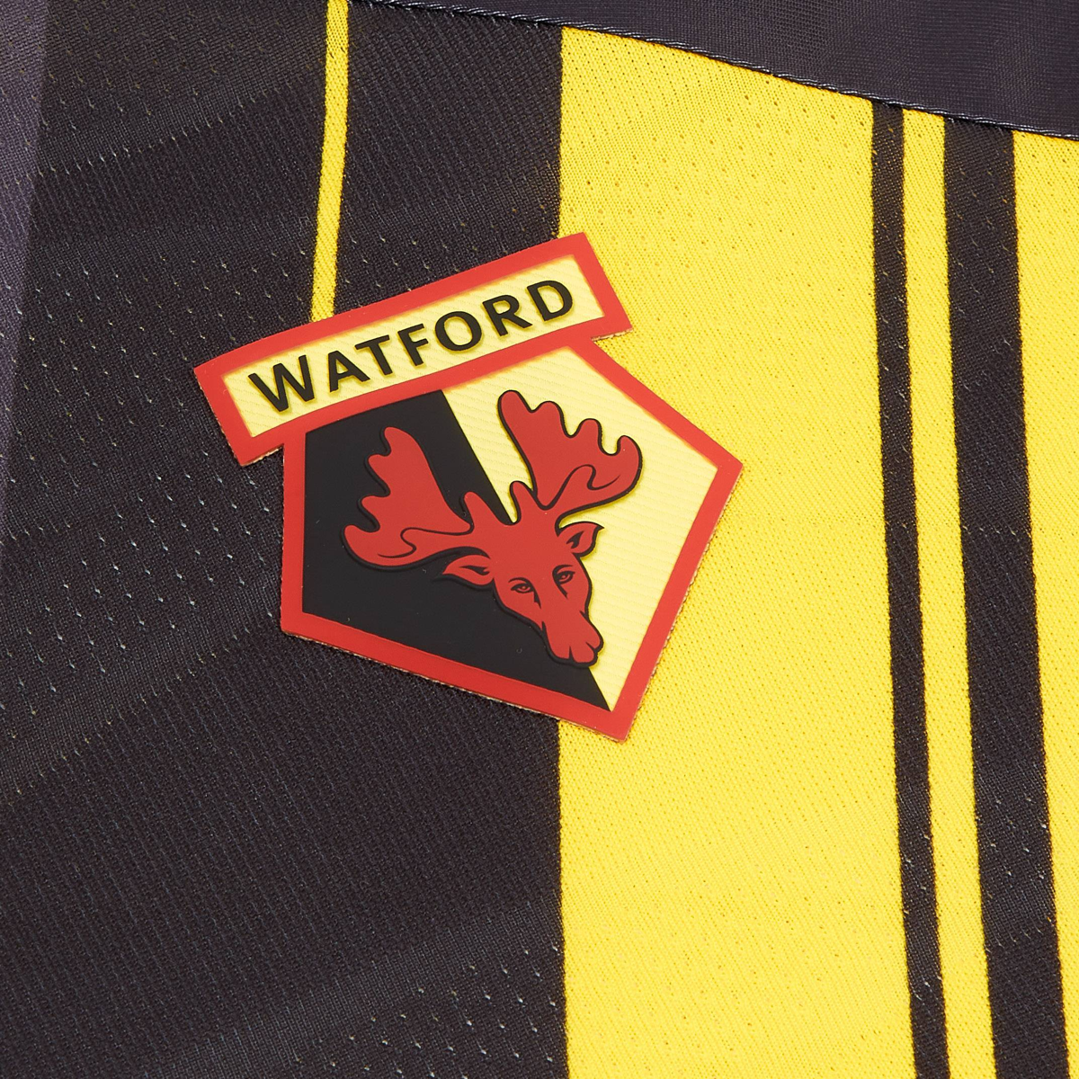 2023-24-watford-fc-1a-equipaci-n-4971