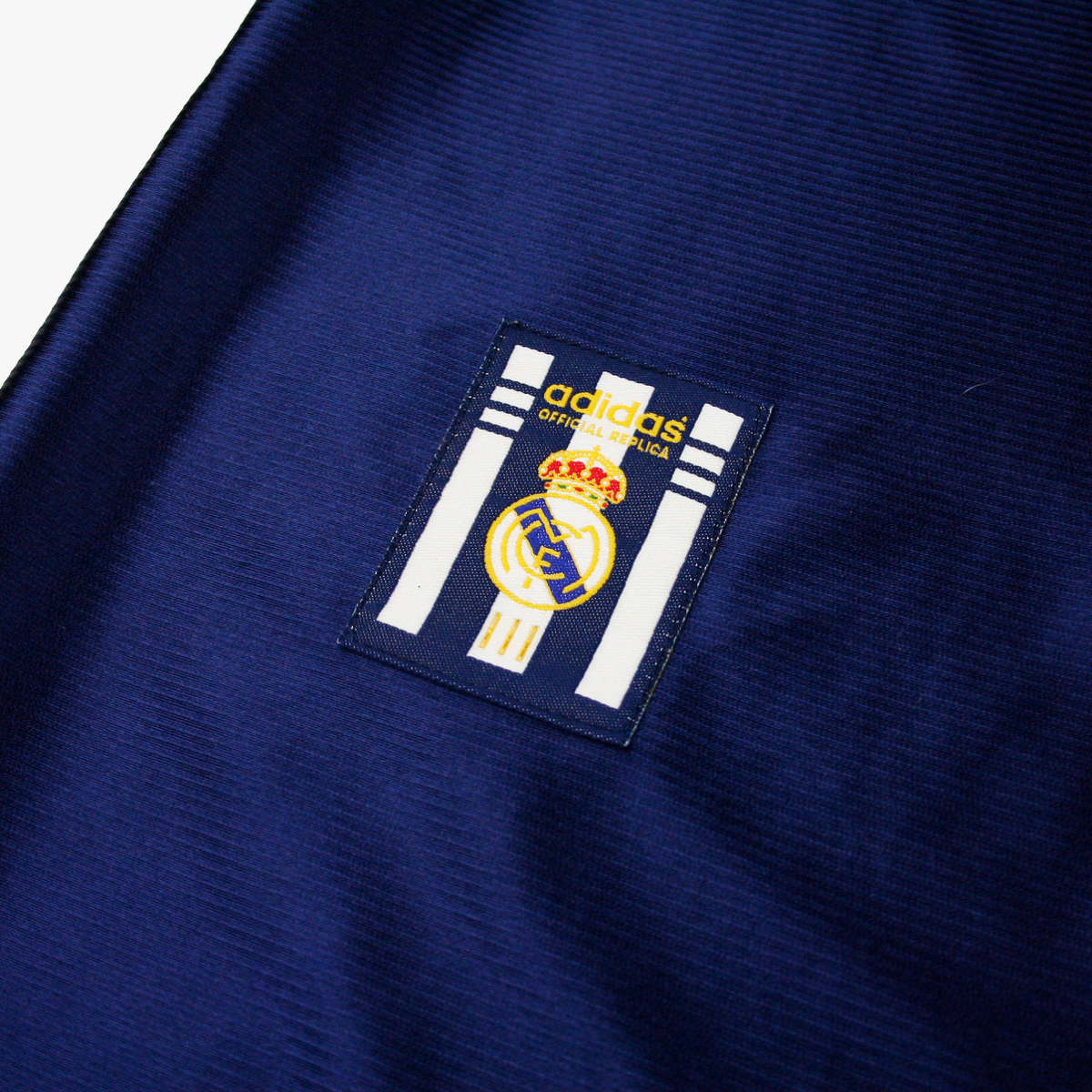 1998-00-real-madrid-cf-3a-equipaci-n-2573