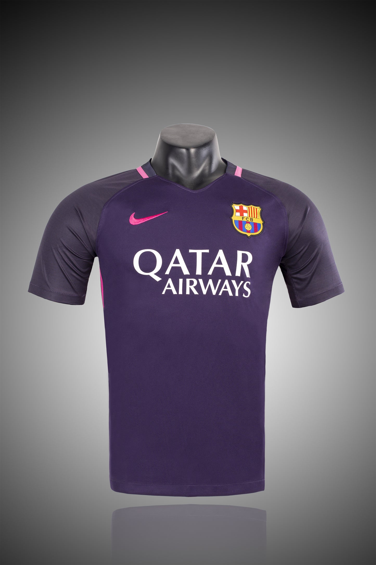 16/17 Barcelona away game